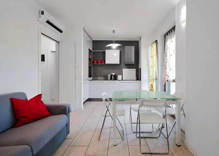 Xenia s - New And Bright Urban Housing